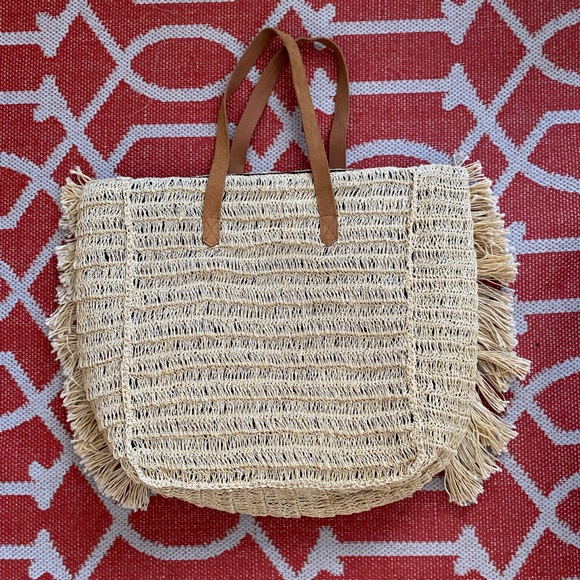 New beautiful hand woven tote - Picture 2 of 5